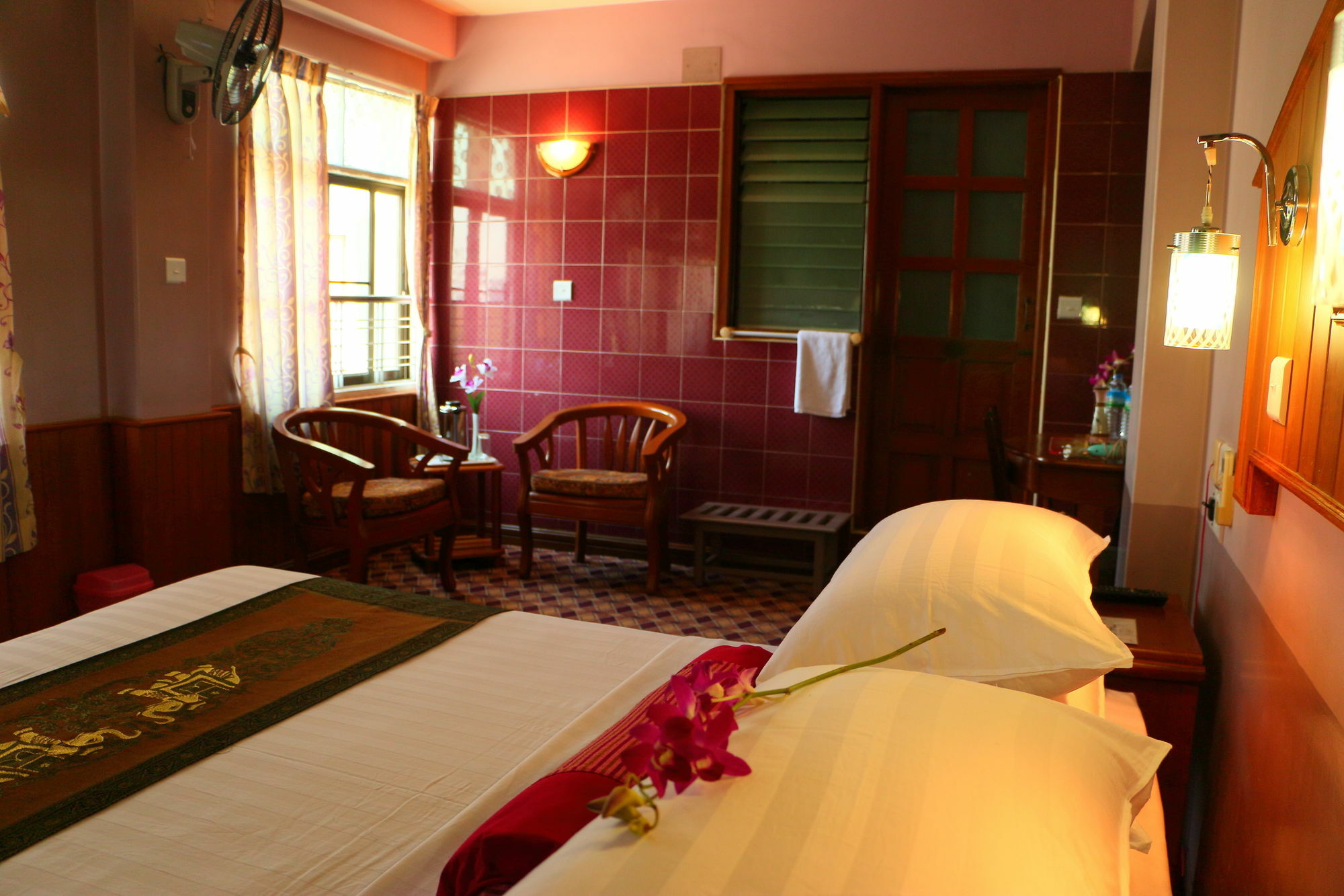 Royal City Hotel Mandalaj Kültér fotó